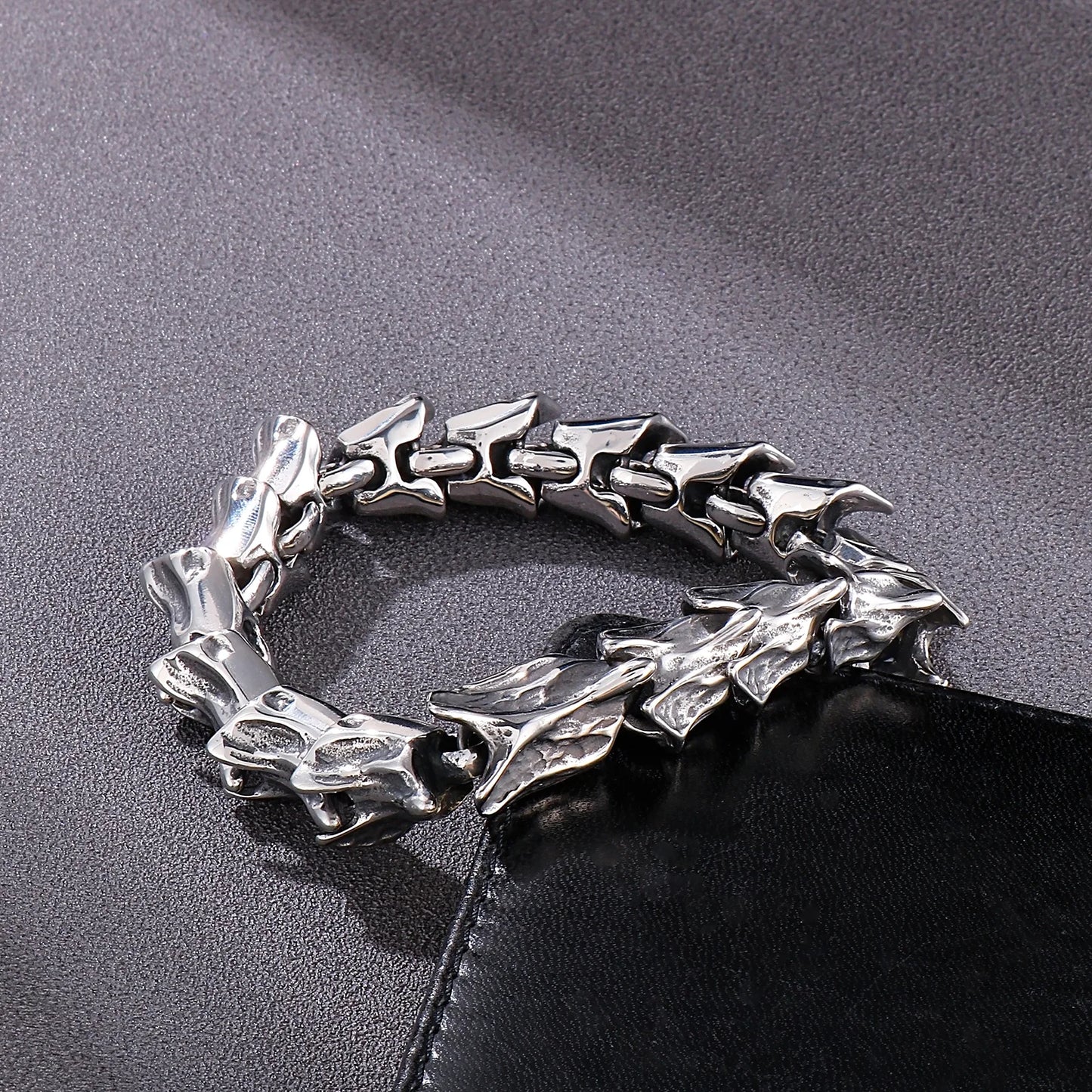 Disturbia Kalen Vintage Punk Bracelet Men's Stainless Steel Animal Dragon Keel Jewelry Street Culture Dragon Steel Stainless Steel Gothic Ring