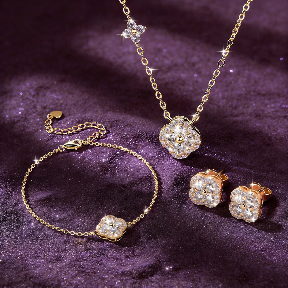 Celestique Moissanite Clover Bracelet