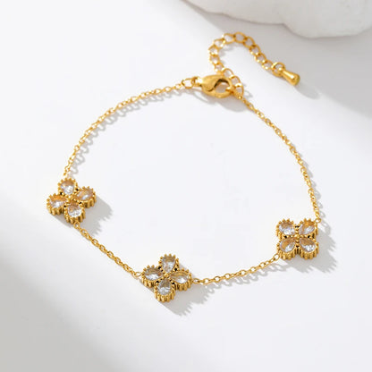 Lumière Bijoux Zircon Clover Bracelet