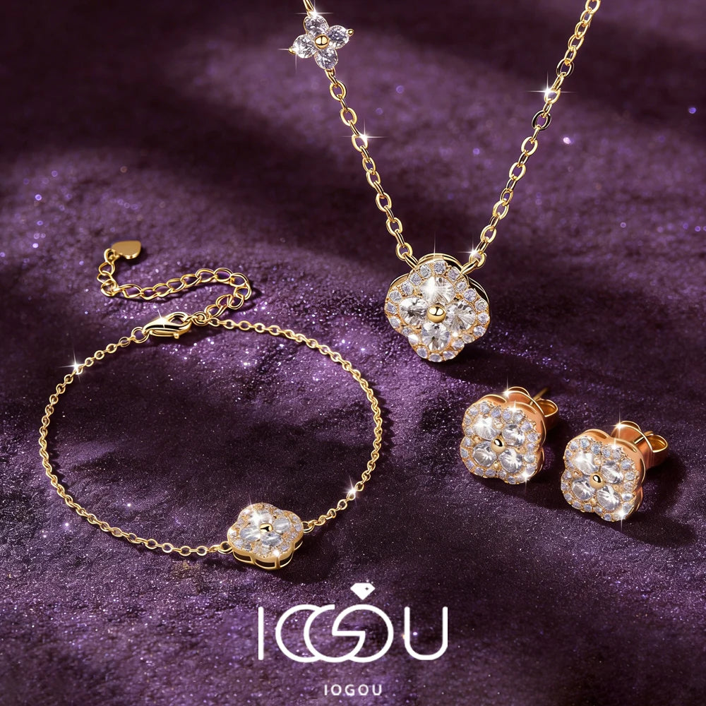 Celestique Moissanite Clover Bracelet