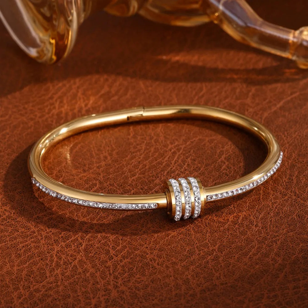 Celestique Zircon Clover Bracelet