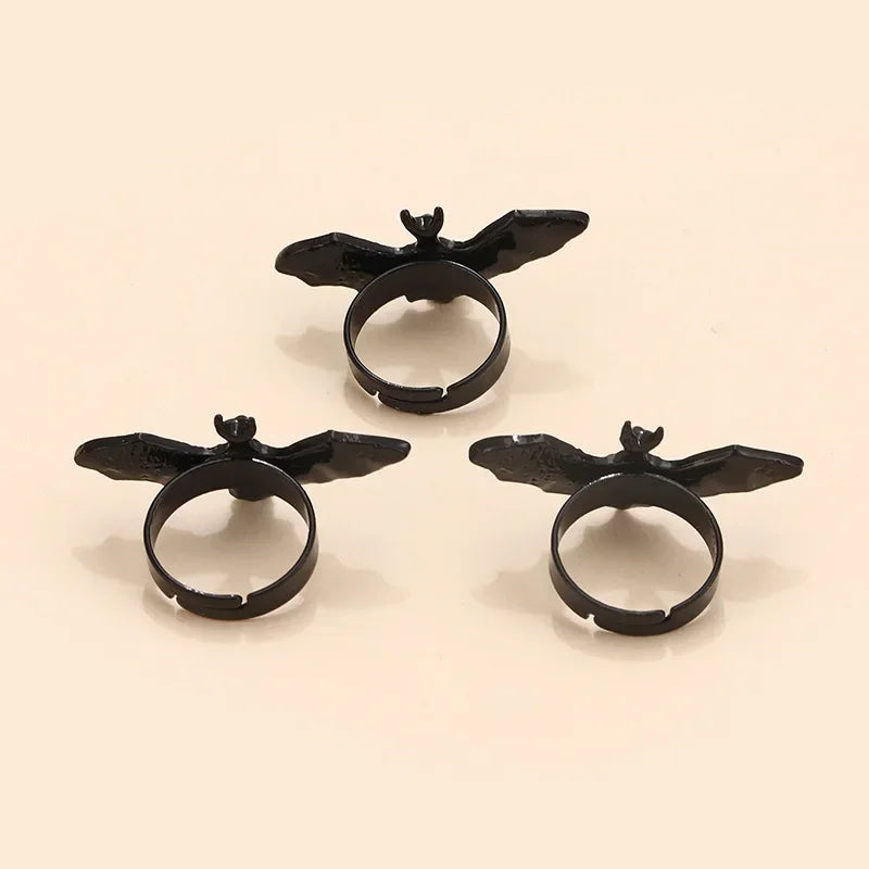 Rogue + Wolf Gothic Black Bat Ring Punk Flying Bat Metal Adjustable Women Jewelry Hot Festival Cosplay Gift Boys Girls Halloween Accessories Gothic Bat Wolf Black