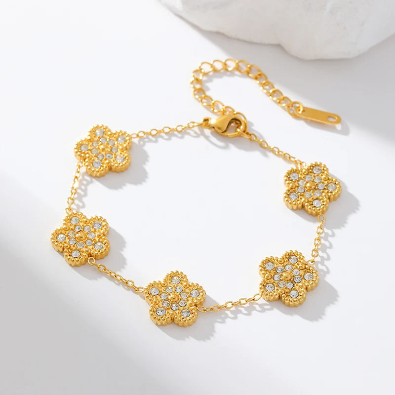 Lumière Bijoux Zircon Clover Bracelet