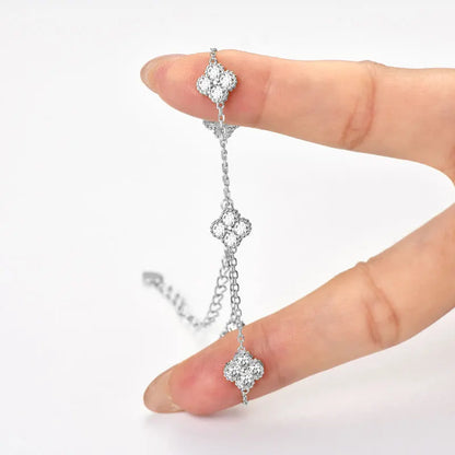 Élanor Jewels Moissanite Clover Bracelet