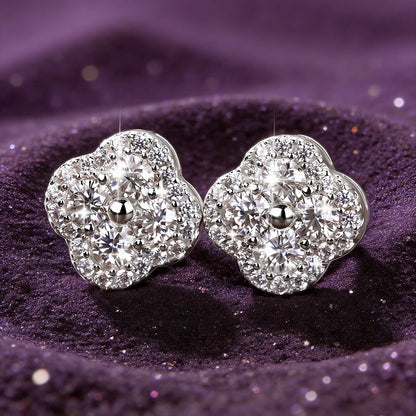 Celestique Moissanite Clover Bracelet